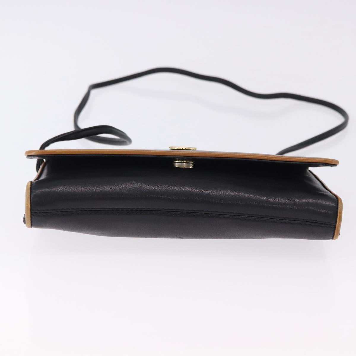 CELINE Horse Carriage Shoulder Bag Leather Black Gold Tone Auth 192821A