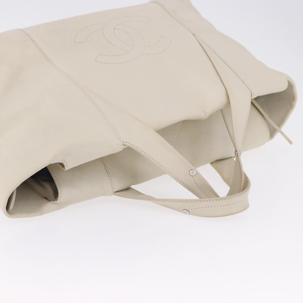 CHANEL Hand Bag Leather Ivory Silver CC Auth 192881