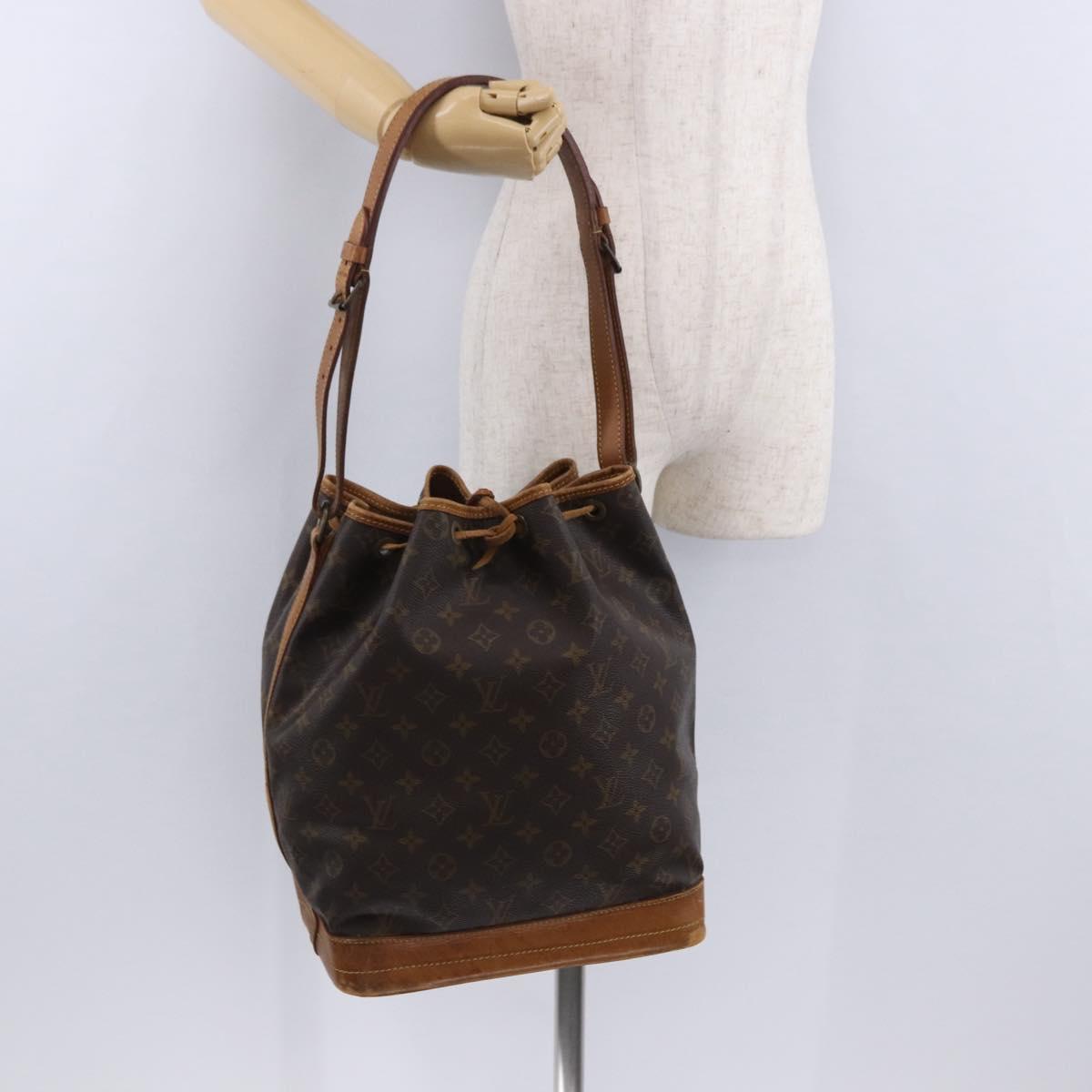 LOUIS VUITTON Monogram Noe Shoulder Bag M42224 LV Auth 193063