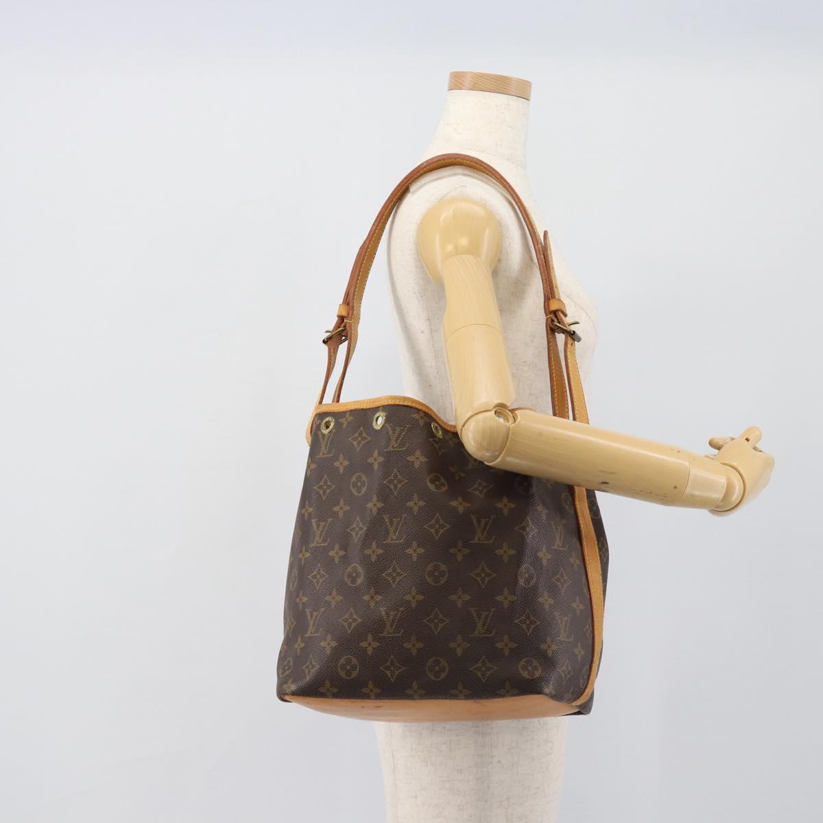 LOUIS VUITTON Monogram Petit Noe Shoulder Bag M42226 LV Auth 193137