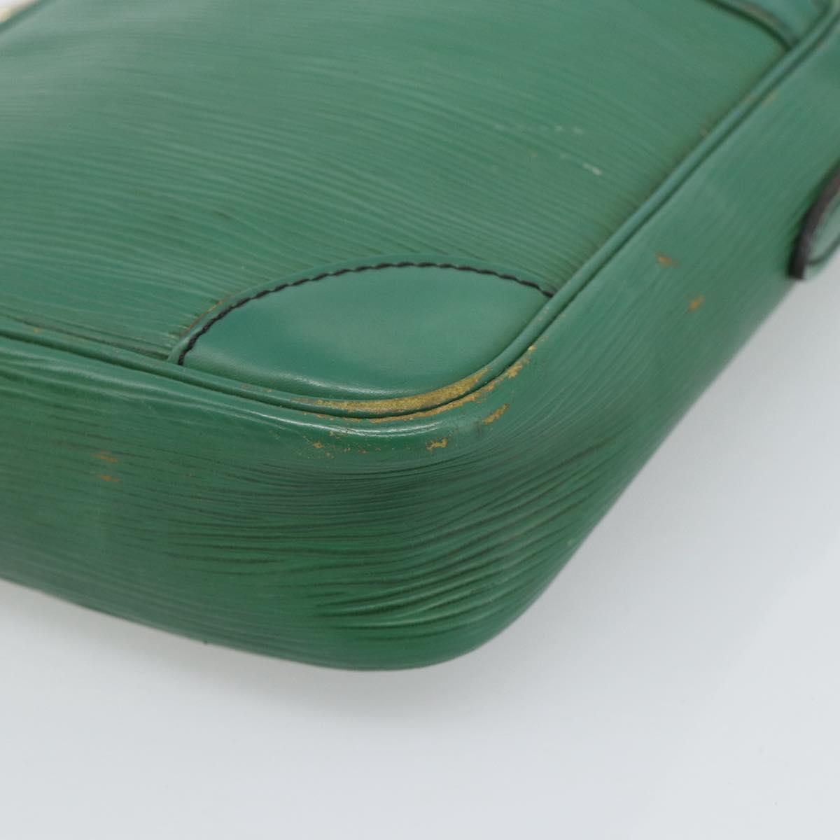 LOUIS VUITTON Epi Danube Shoulder Bag Green M45634 LV Auth 193584