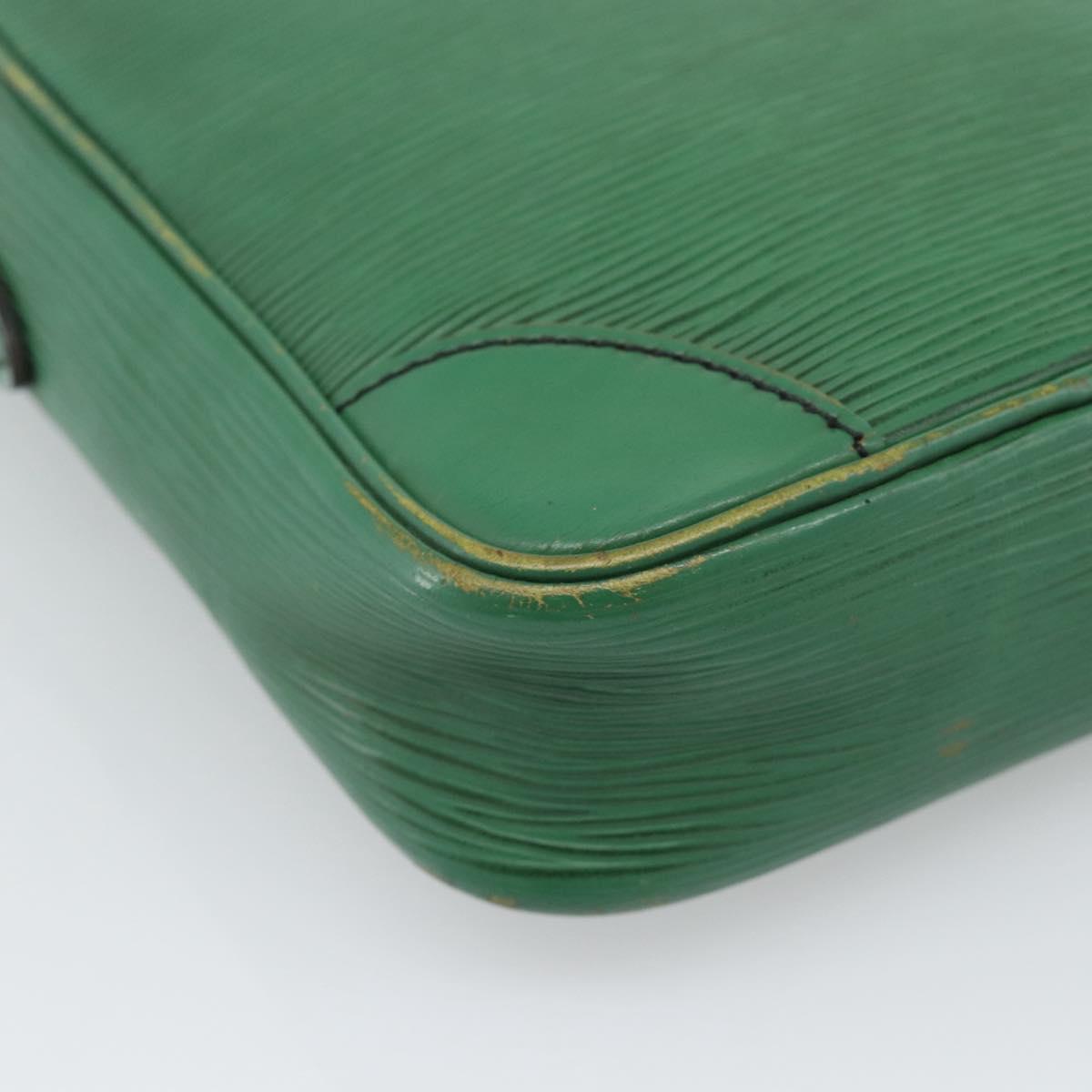 LOUIS VUITTON Epi Danube Shoulder Bag Green M45634 LV Auth 193584