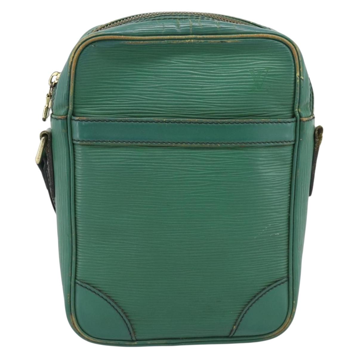 LOUIS VUITTON Epi Danube Shoulder Bag Green M45634 LV Auth 193584