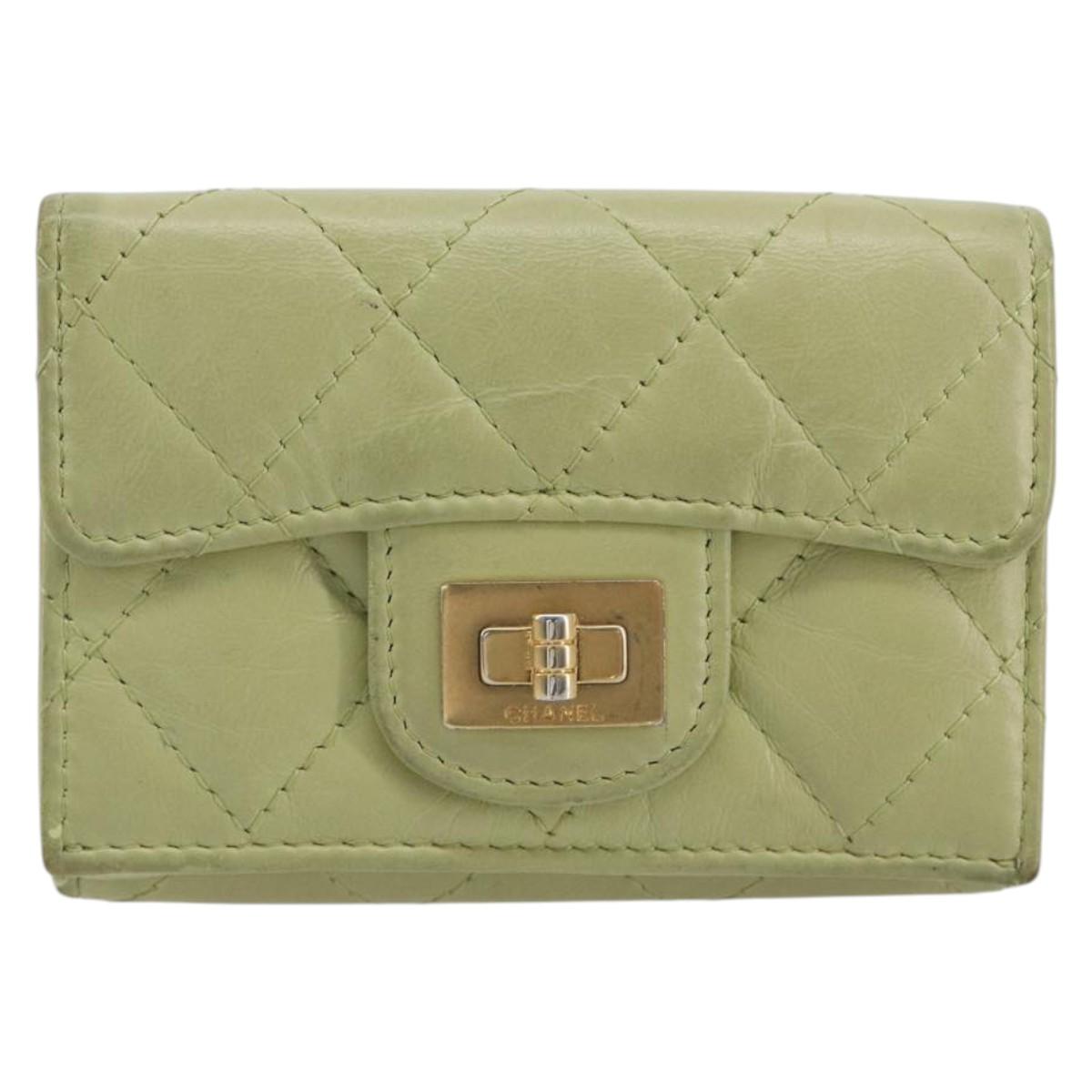 CHANEL Matelasse 2.55 Wallet Lamb Skin Green Gold CC Auth 193593A