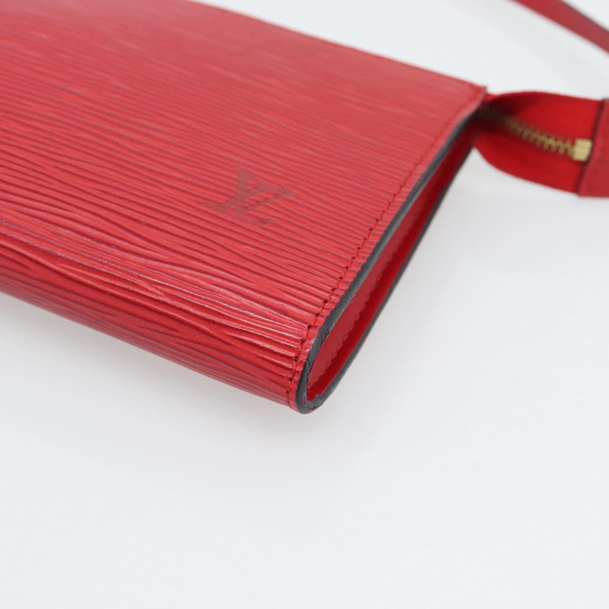 LOUIS VUITTON Epi Pochette Accessoires Pouch Red M52947 LV Auth 193867