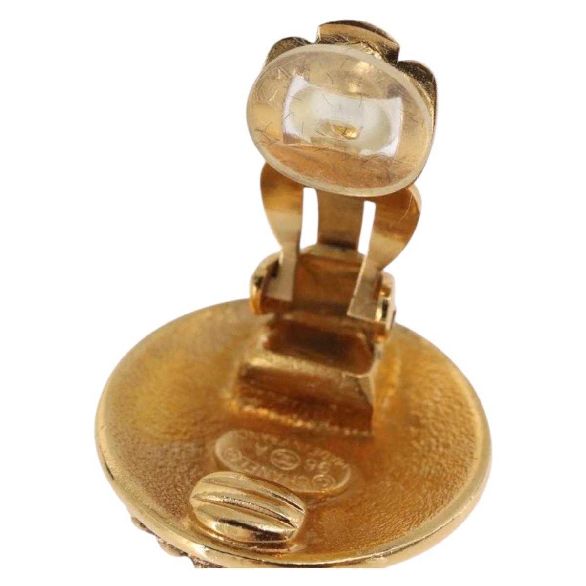 CHANEL COCO Mark Earring Metal Gold Tone CC Auth 193928V