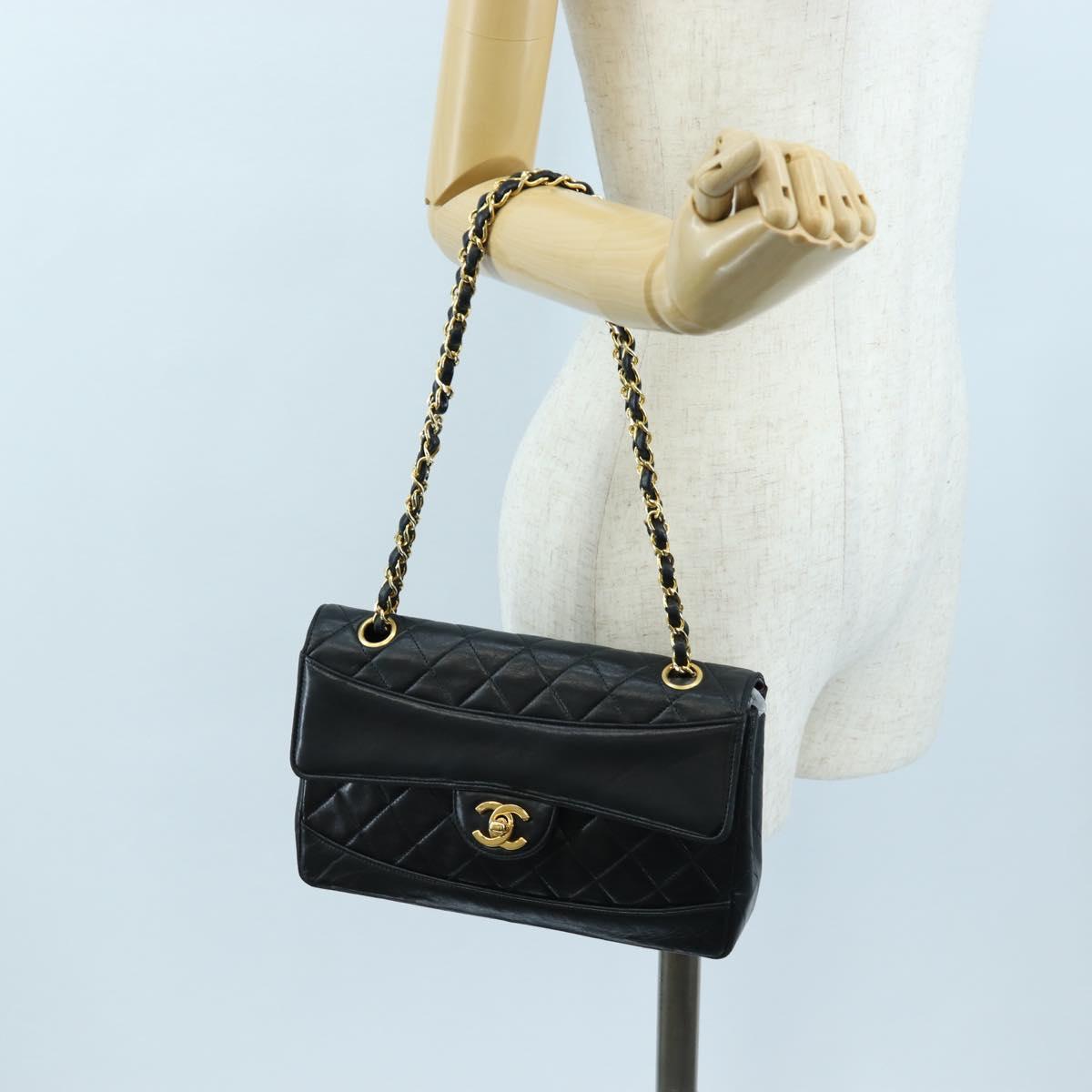 CHANEL Matelasse Chain Shoulder Bag Lamb Skin Black Gold Tone CC Auth 194095SAM