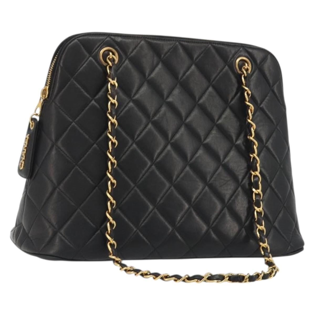 CHANEL Matelasse Chain Shoulder Bag Lamb Skin Black Gold Tone CC Auth 194120V