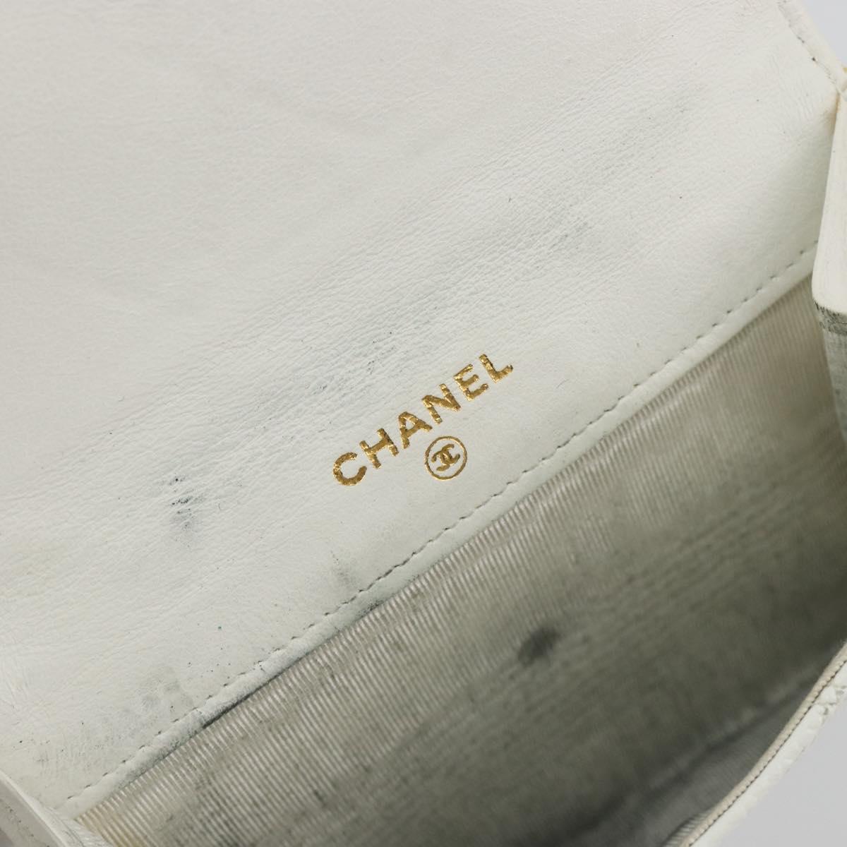 CHANEL Bicolore Bifold Wallet Caviar Skin White Gold Tone CC Auth 194133A