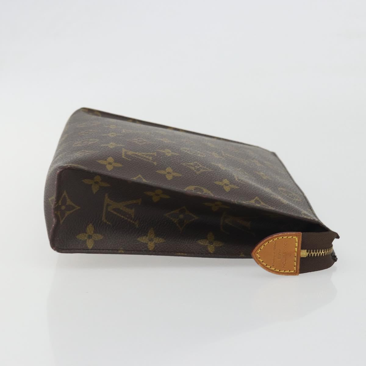 LOUIS VUITTON Monogram Poche Toilette 26 Pouch M47542 LV Auth 194309