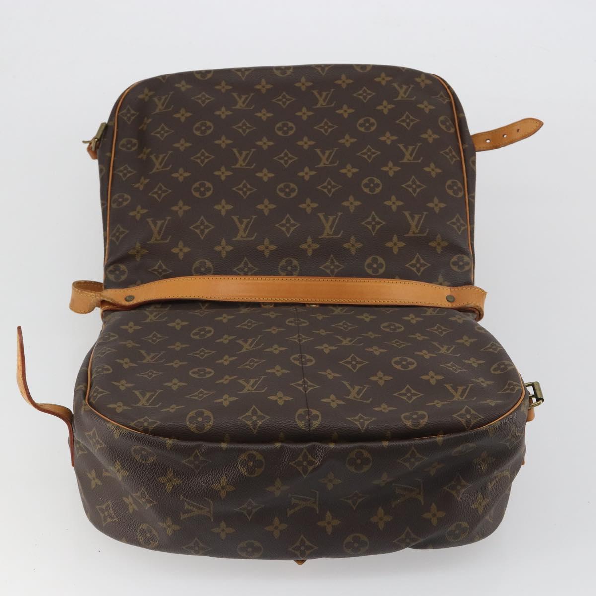 LOUIS VUITTON Monogram Saumur 35 Shoulder Bag M42254 LV Auth 194554