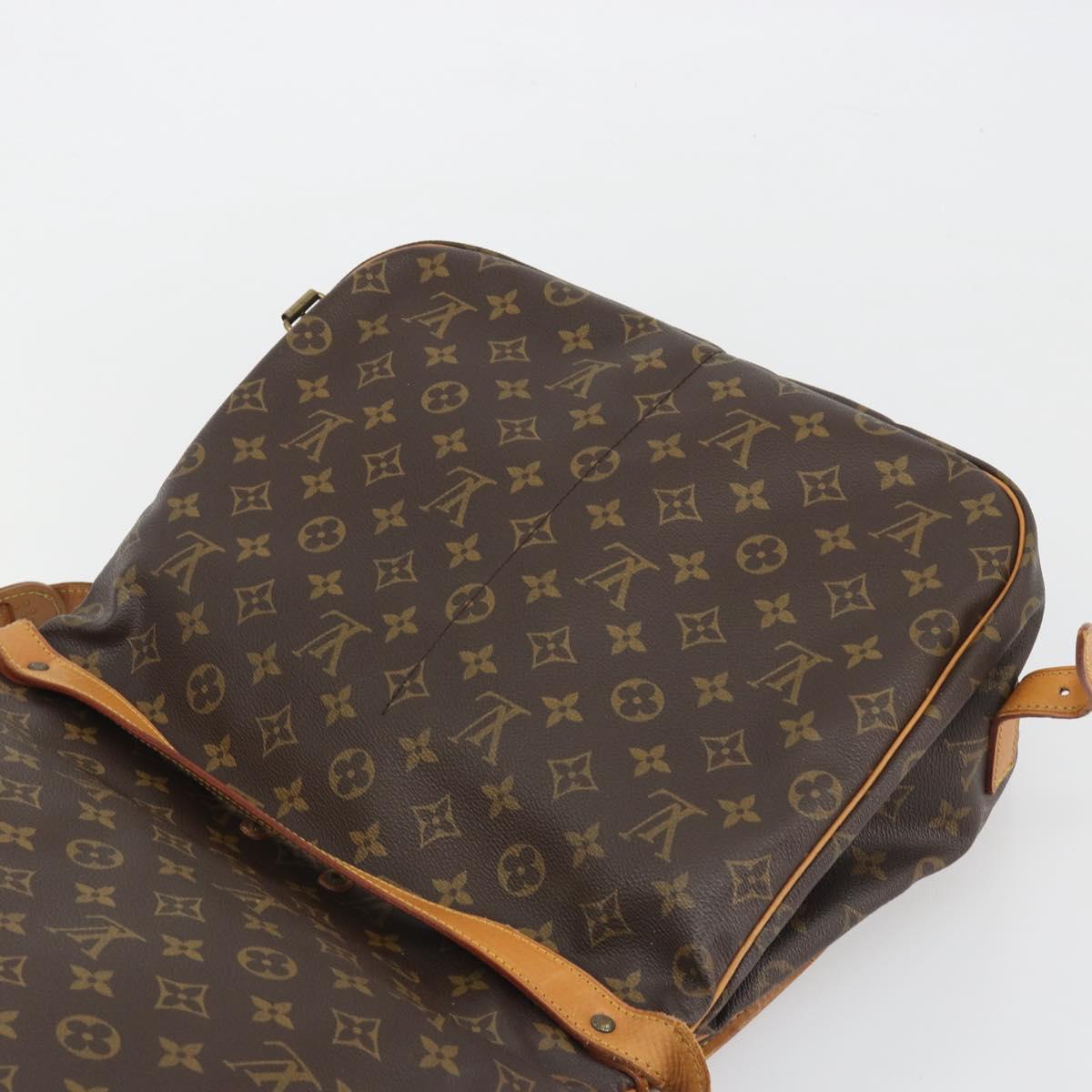 LOUIS VUITTON Monogram Saumur 35 Shoulder Bag M42254 LV Auth 194554