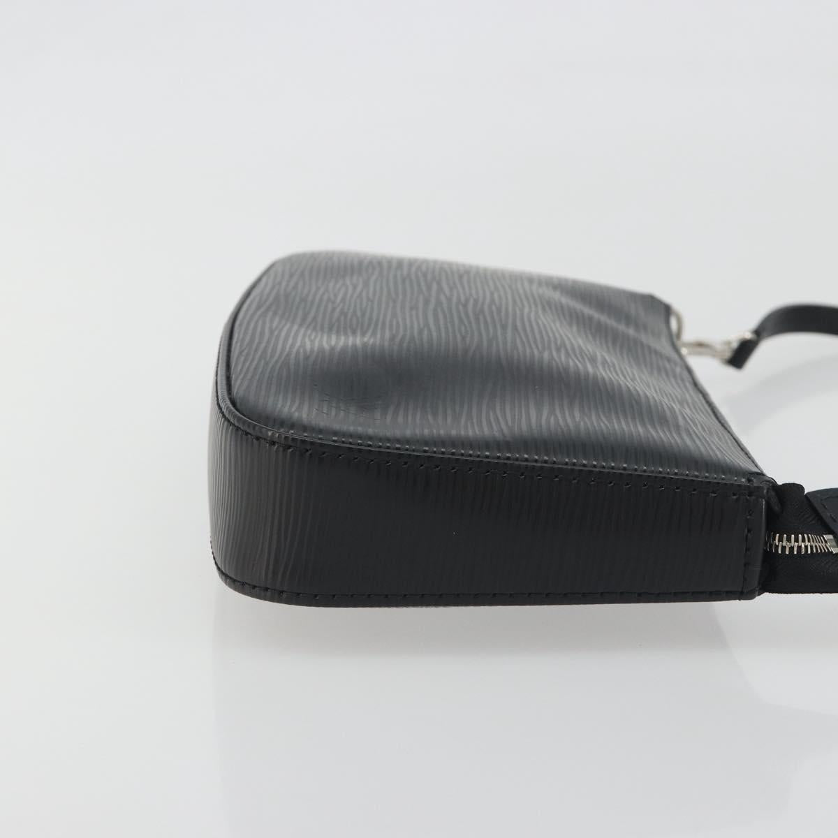LOUIS VUITTON Epi Pochette Accessoires Pouch Black M52982 LV Auth 194599V