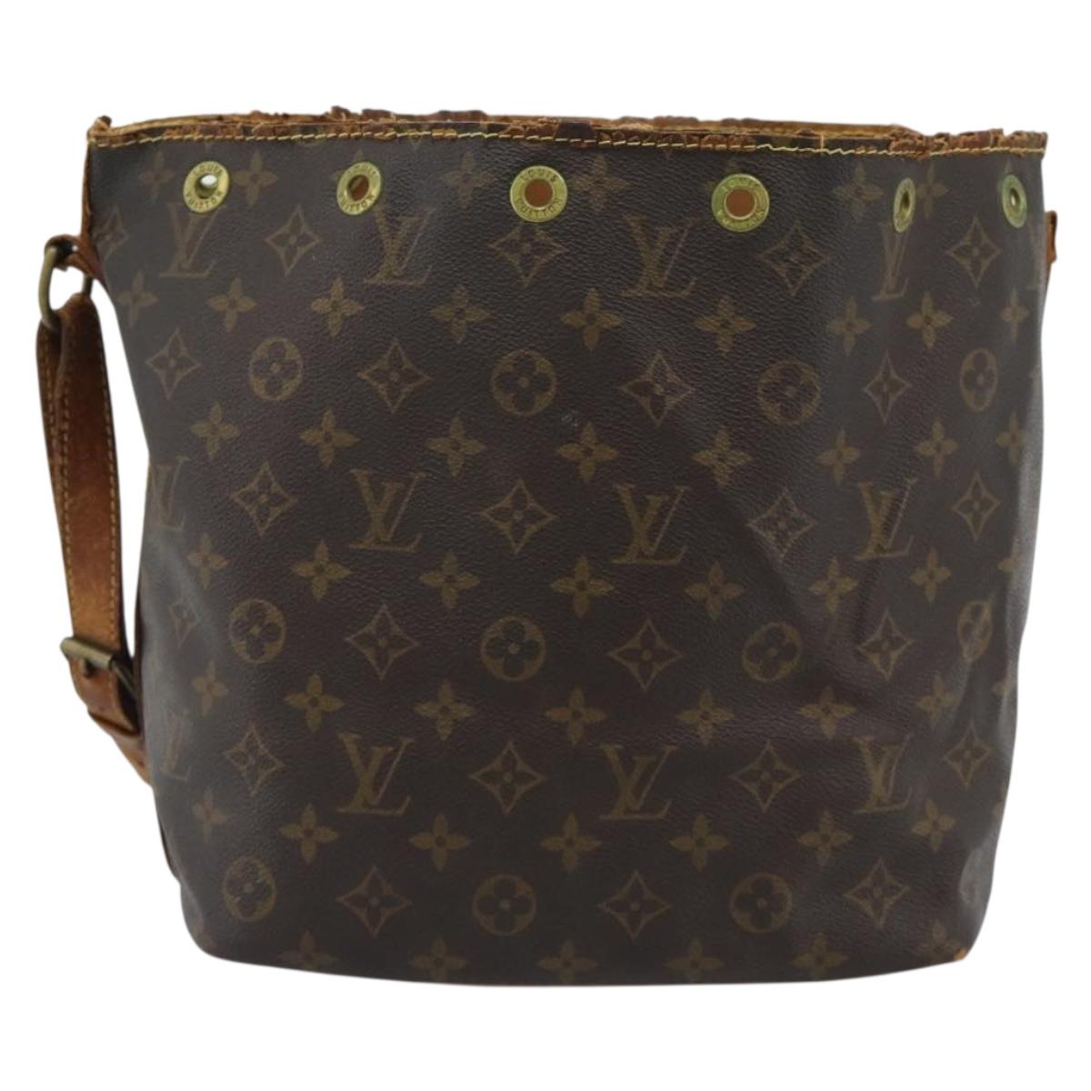 LOUIS VUITTON Monogram Petit Noe Shoulder Bag M42226 LV Auth 194644