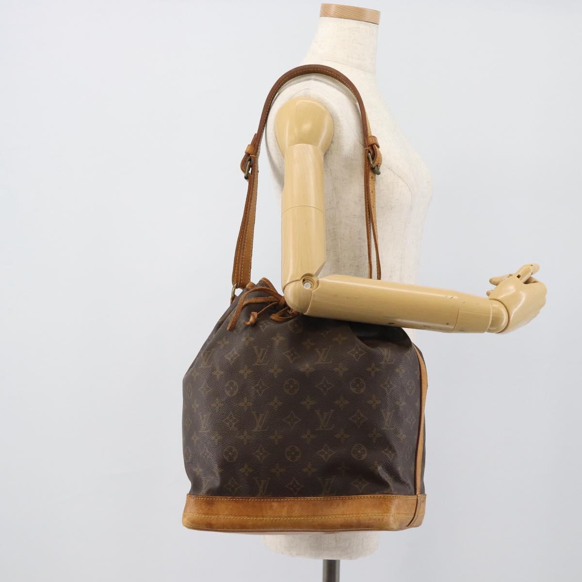 LOUIS VUITTON Monogram Noe Shoulder Bag M42224 LV Auth 194654