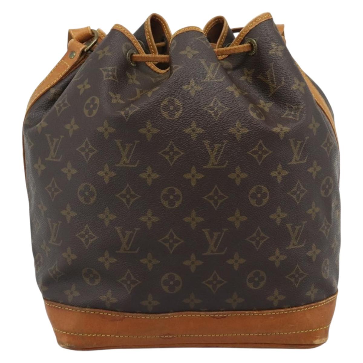 LOUIS VUITTON Monogram Petit Noe Shoulder Bag M42226 LV Auth 194837