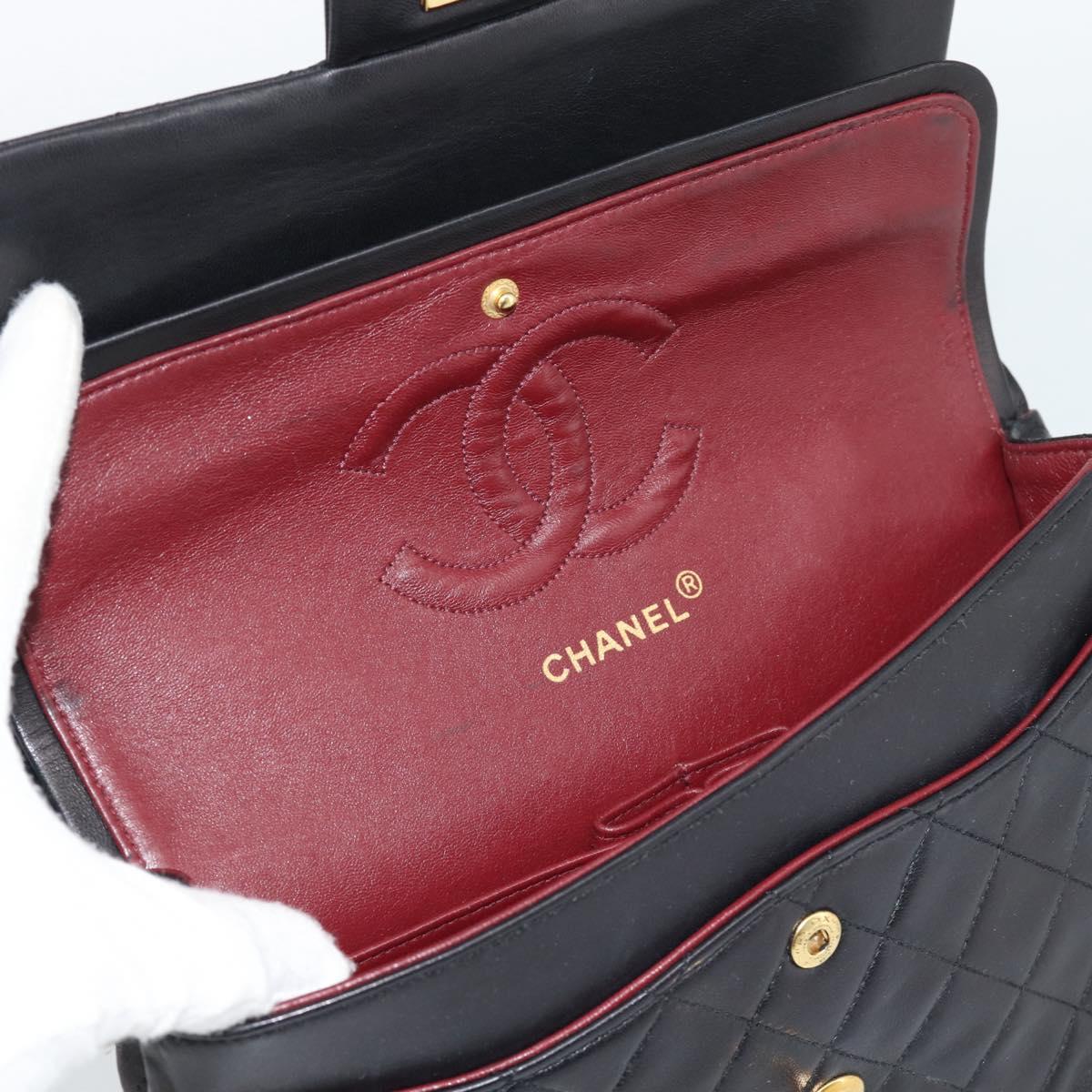CHANEL Matelasse 25 Double Flap Chain Bag Lamb Skin Black Gold CC Auth 194921SAM