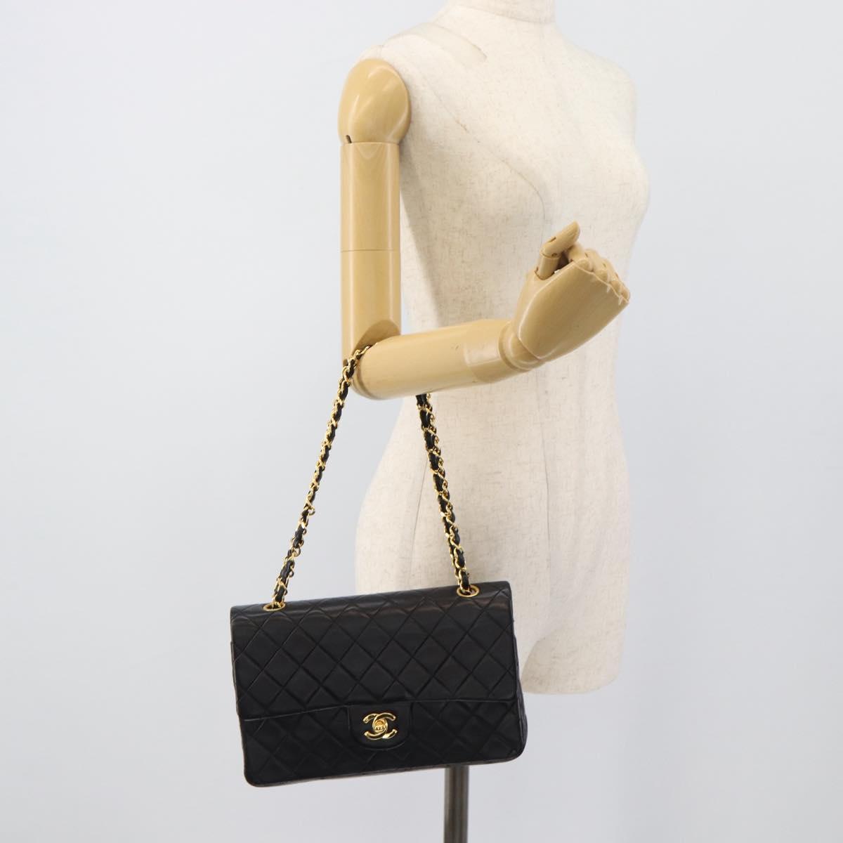 CHANEL Matelasse 25 Double Flap Chain Bag Lamb Skin Black Gold CC Auth 194921SAM