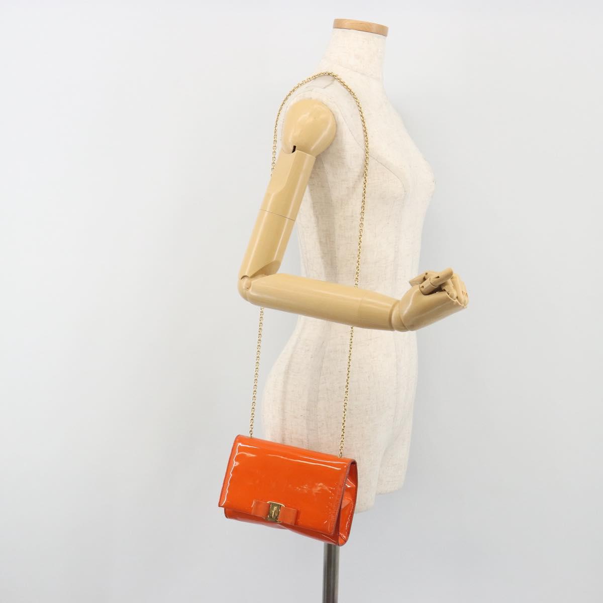 Salvatore Ferragamo Vala Chain Bag Patent leather Orange Gold Auth 195082
