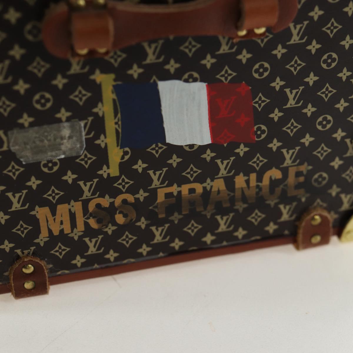 LOUIS VUITTON Miss France Paper Weight Brown M99408 LV Auth 195111V