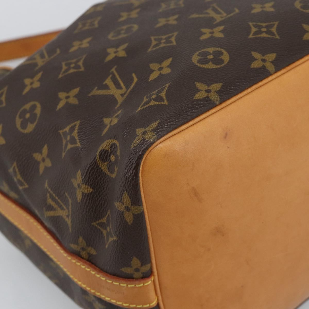 LOUIS VUITTON Monogram Petit Noe Shoulder Bag M42226 LV Auth 195284V