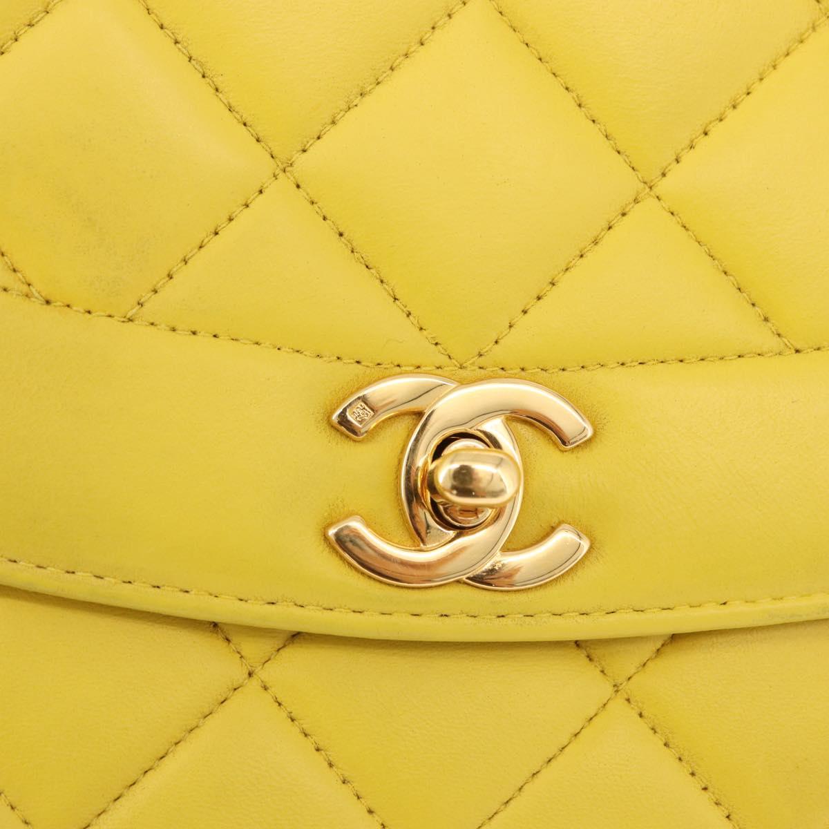 CHANEL Matelasse Chain Shoulder Bag Lamb Skin Yellow Gold Tone CC Auth 195325V