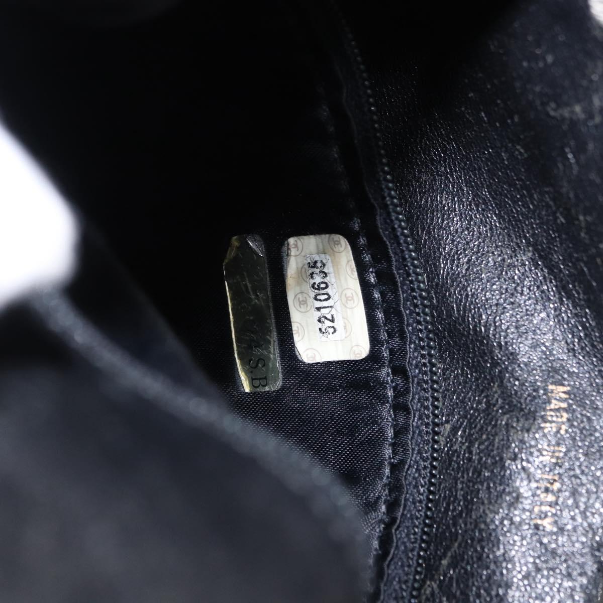 CHANEL Shoulder Bag Leather Black CC Auth 195326