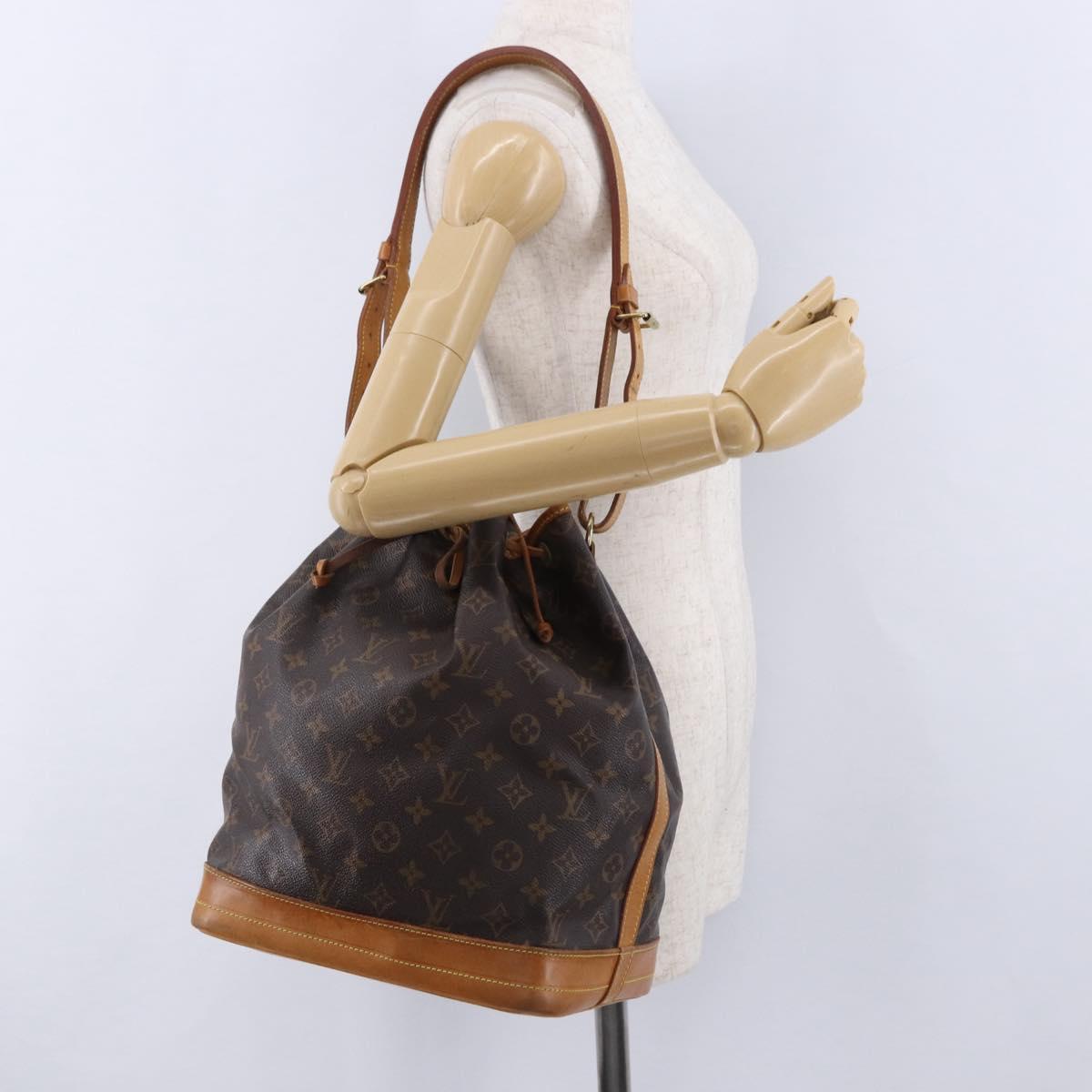 LOUIS VUITTON Monogram Noe Shoulder Bag M42224 LV Auth 195397