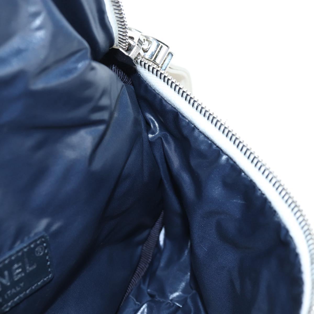 CHANEL Chain Matelasse Shoulder Bag tweed White Silver CC Auth 195515M