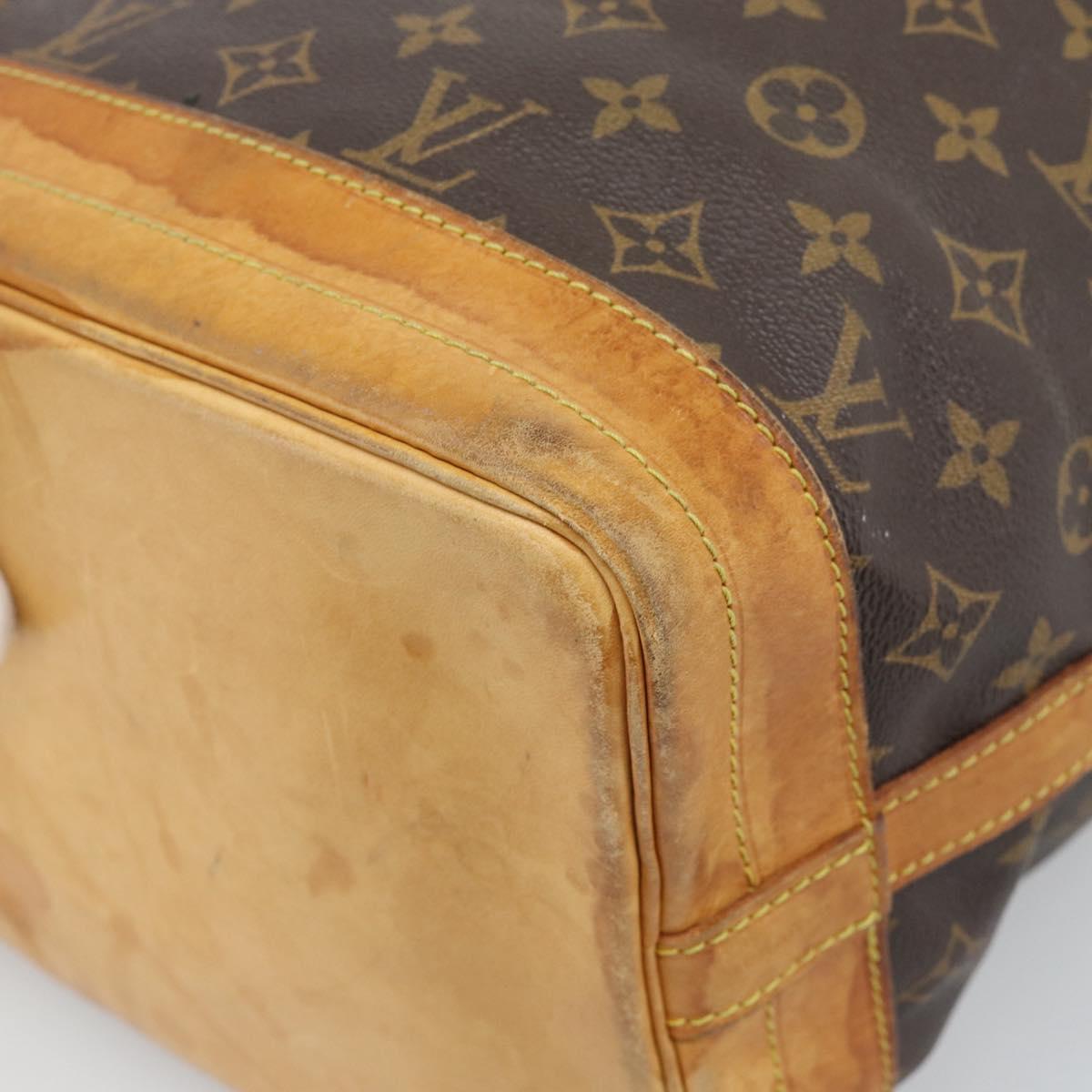 LOUIS VUITTON Monogram Petit Noe Shoulder Bag M42226 LV Auth 195632