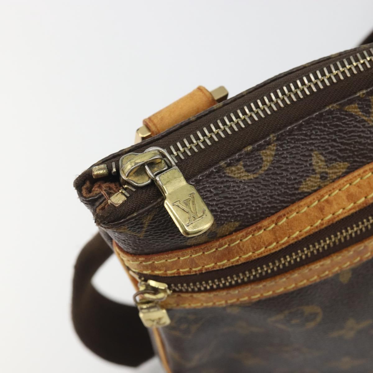 LOUIS VUITTON Monogram Pochette Bosphore Shoulder Bag M40044 LV Auth 195778