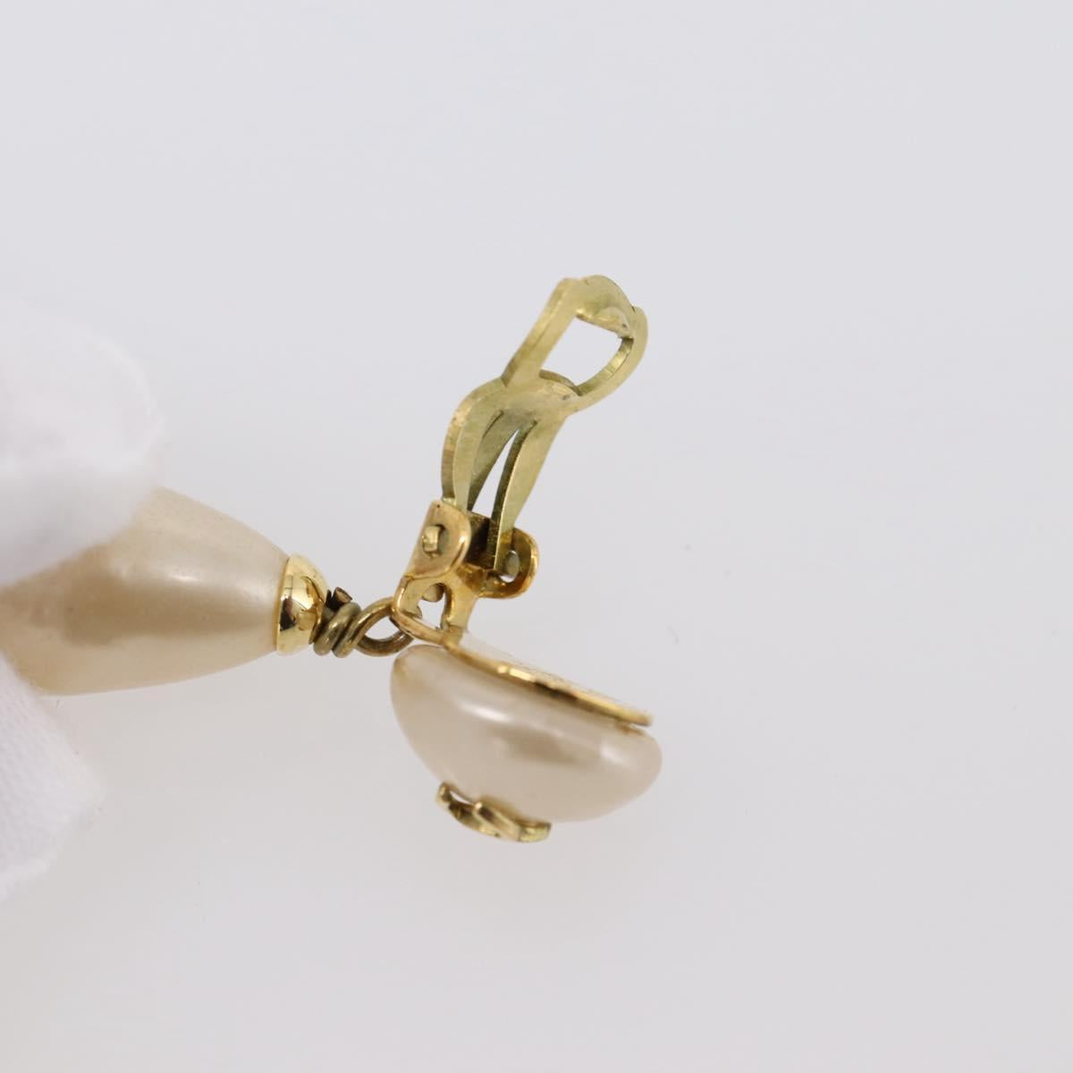 CHANEL Earring metal Gold CC Auth 195937V