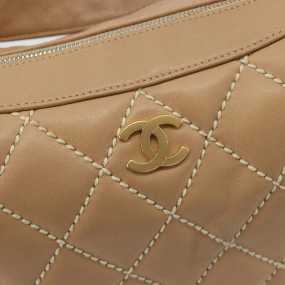 CHANEL Wild Stitch Shoulder Bag Leather Beige Gold CC Auth 195981A