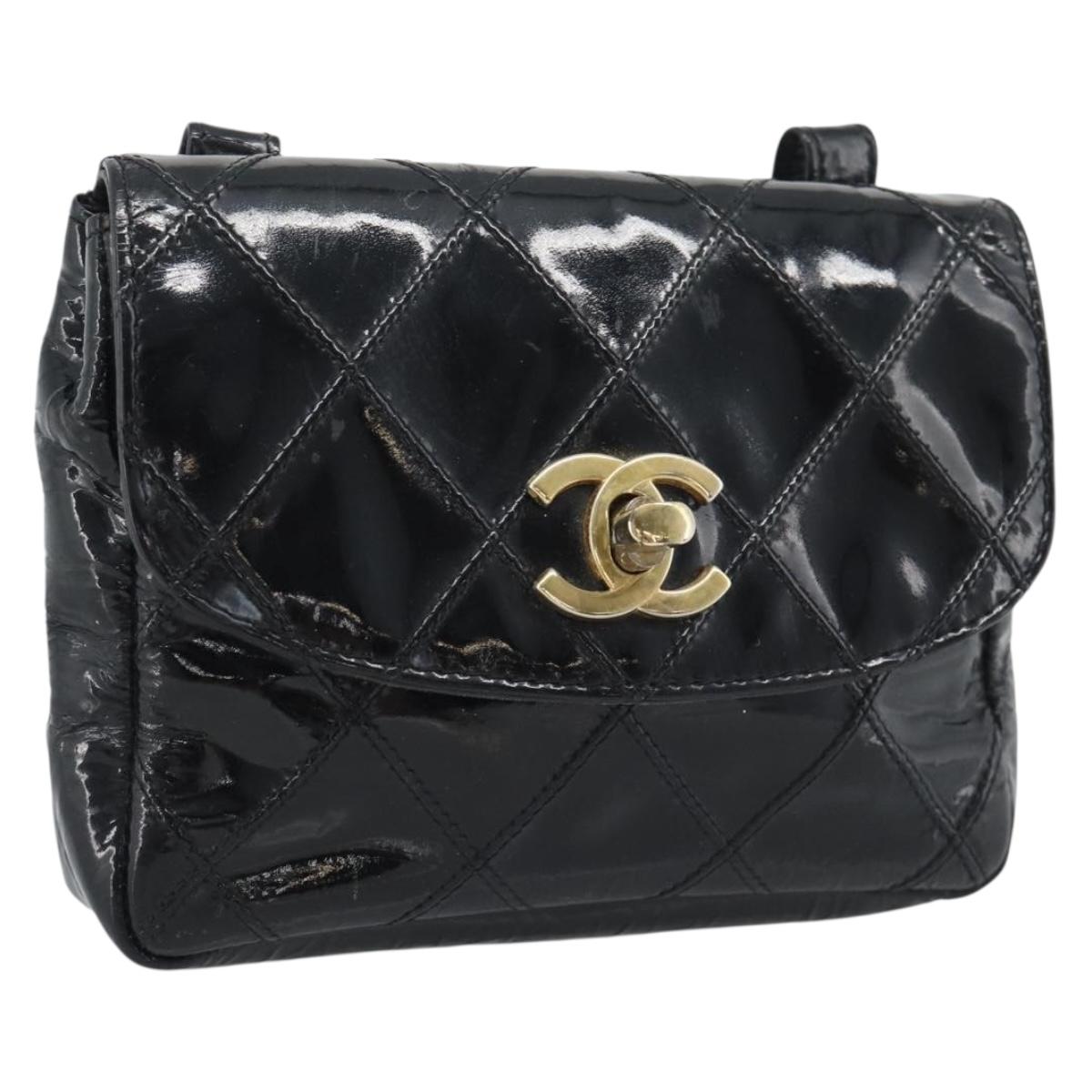 CHANEL Bicolore Waist bag Patent leather Black Gold CC Auth 196023
