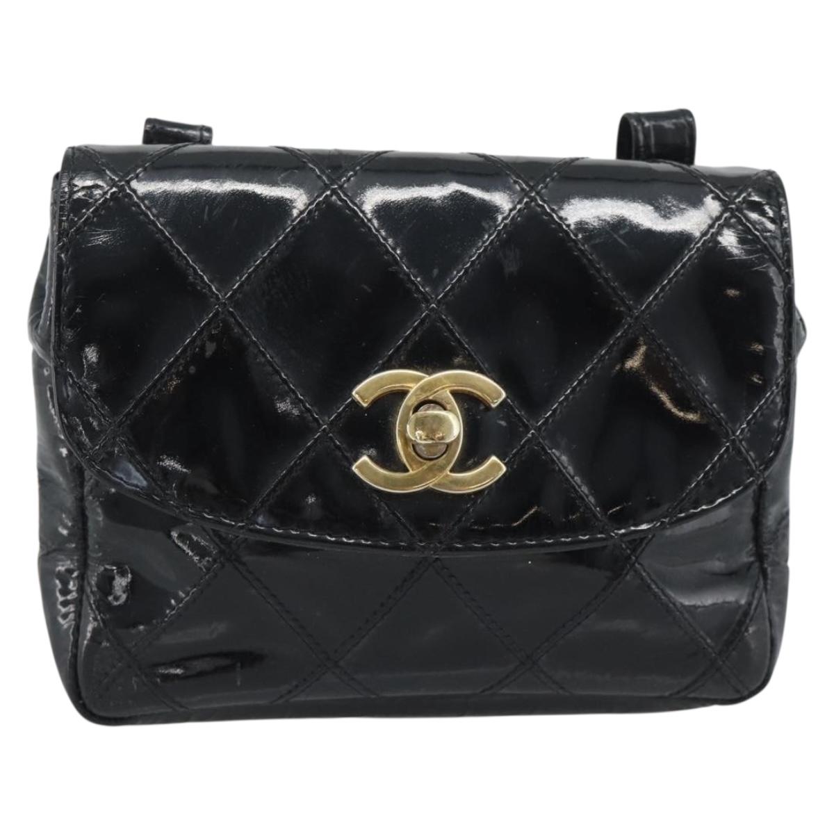 CHANEL Bicolore Waist bag Patent leather Black Gold CC Auth 196023