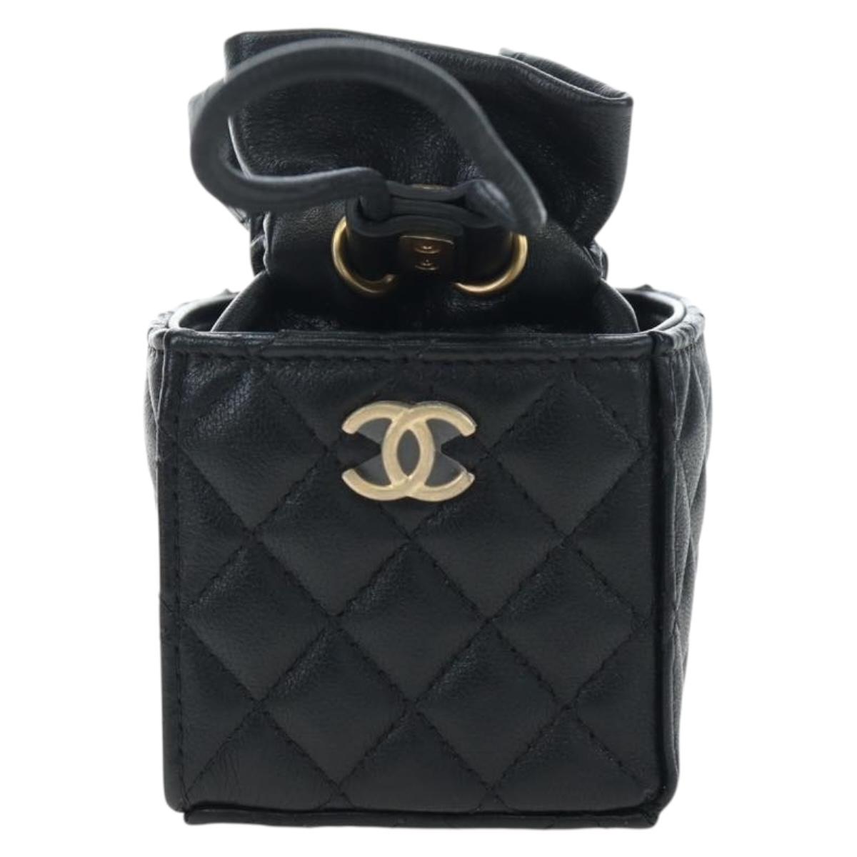CHANEL Matelasse Chain Shoulder Pouch Lamb Skin Black Gold Tone CC Auth 196221M