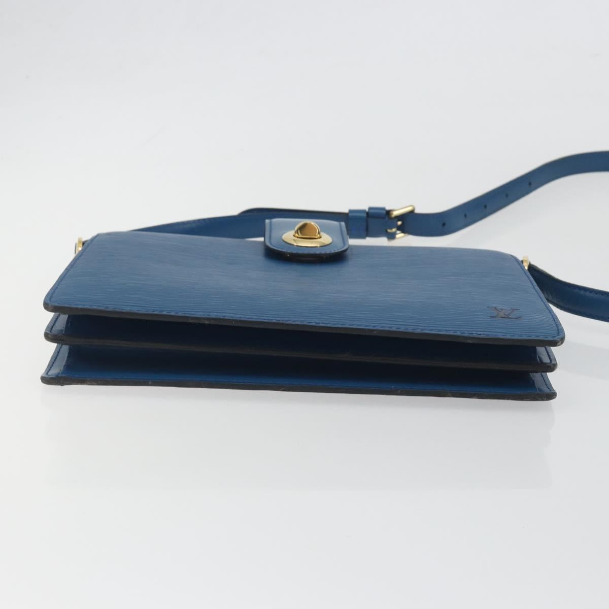LOUIS VUITTON Epi Capuchin Shoulder Bag Blue M52345 LV Auth 196241
