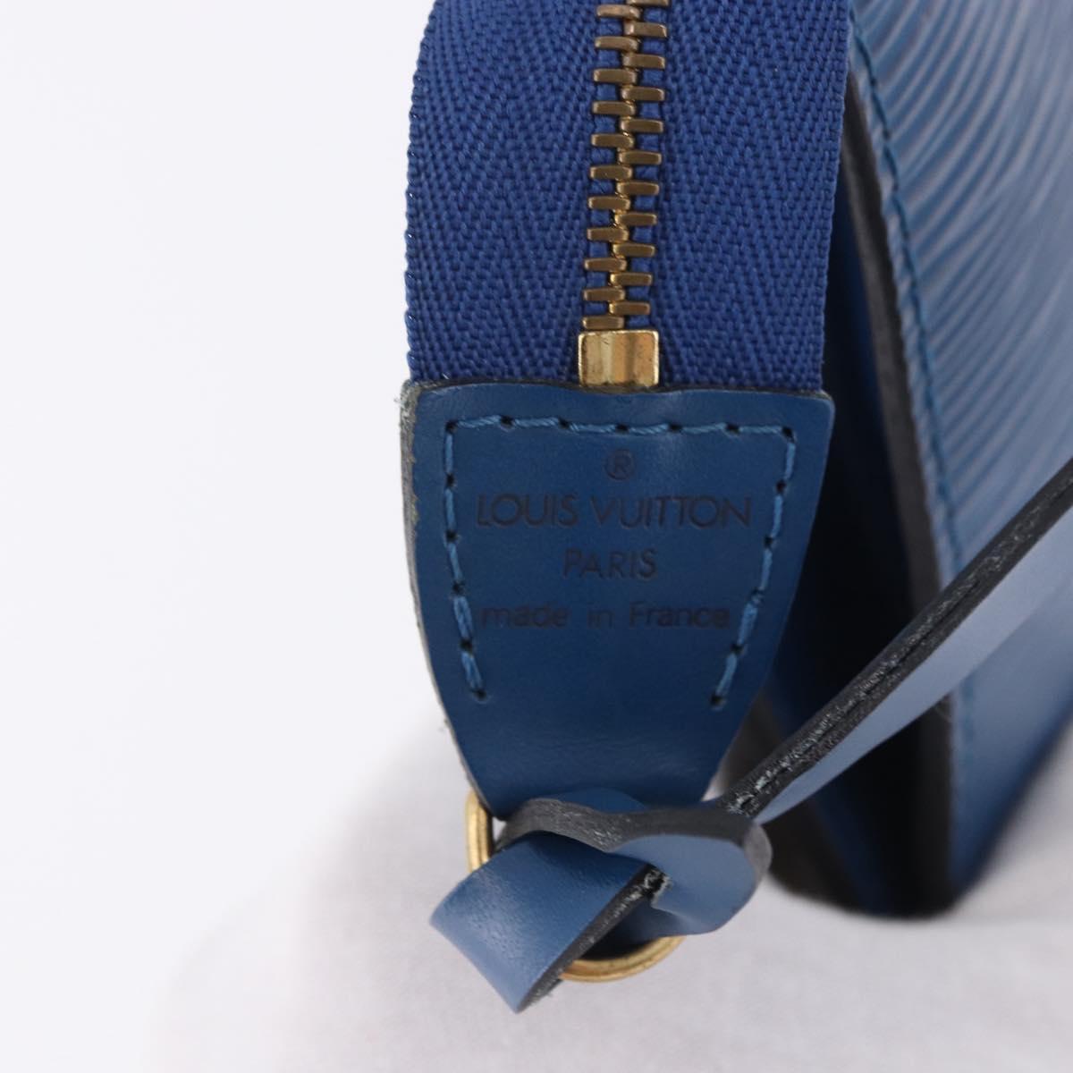 LOUIS VUITTON Epi Pochette Accessoires Pouch Blue M52985 LV Auth 196311