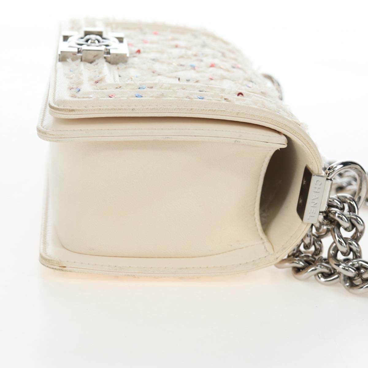 CHANEL Matelasse Boy Chanel Chain Bag Leather White Silver CC Auth 196378M