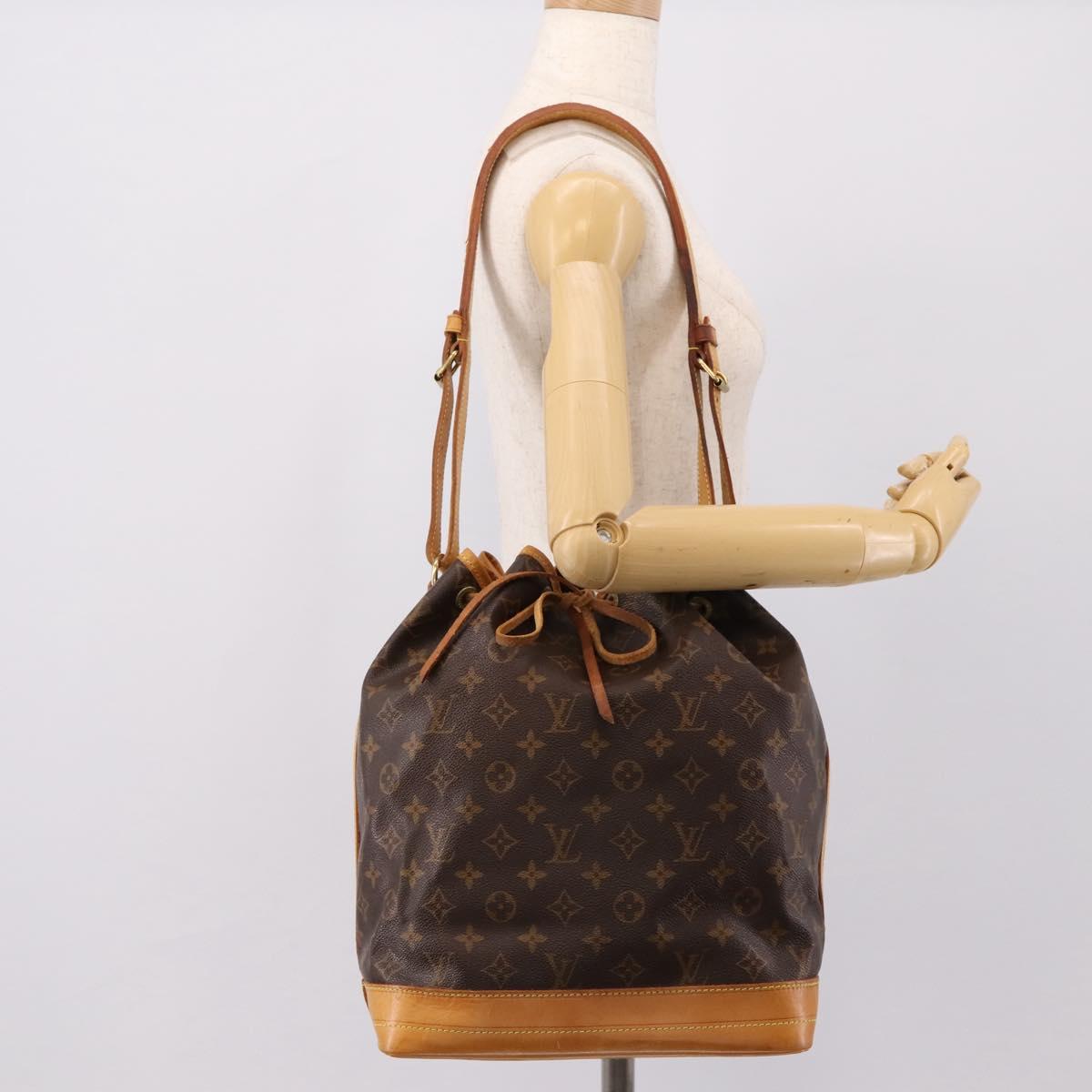 LOUIS VUITTON Monogram Petit Noe Shoulder Bag M42226 LV Auth 196380A