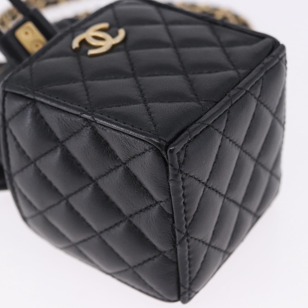 CHANEL Matelasse Chain Shoulder Pouch Lamb Skin Black Gold Tone CC Auth 196469M