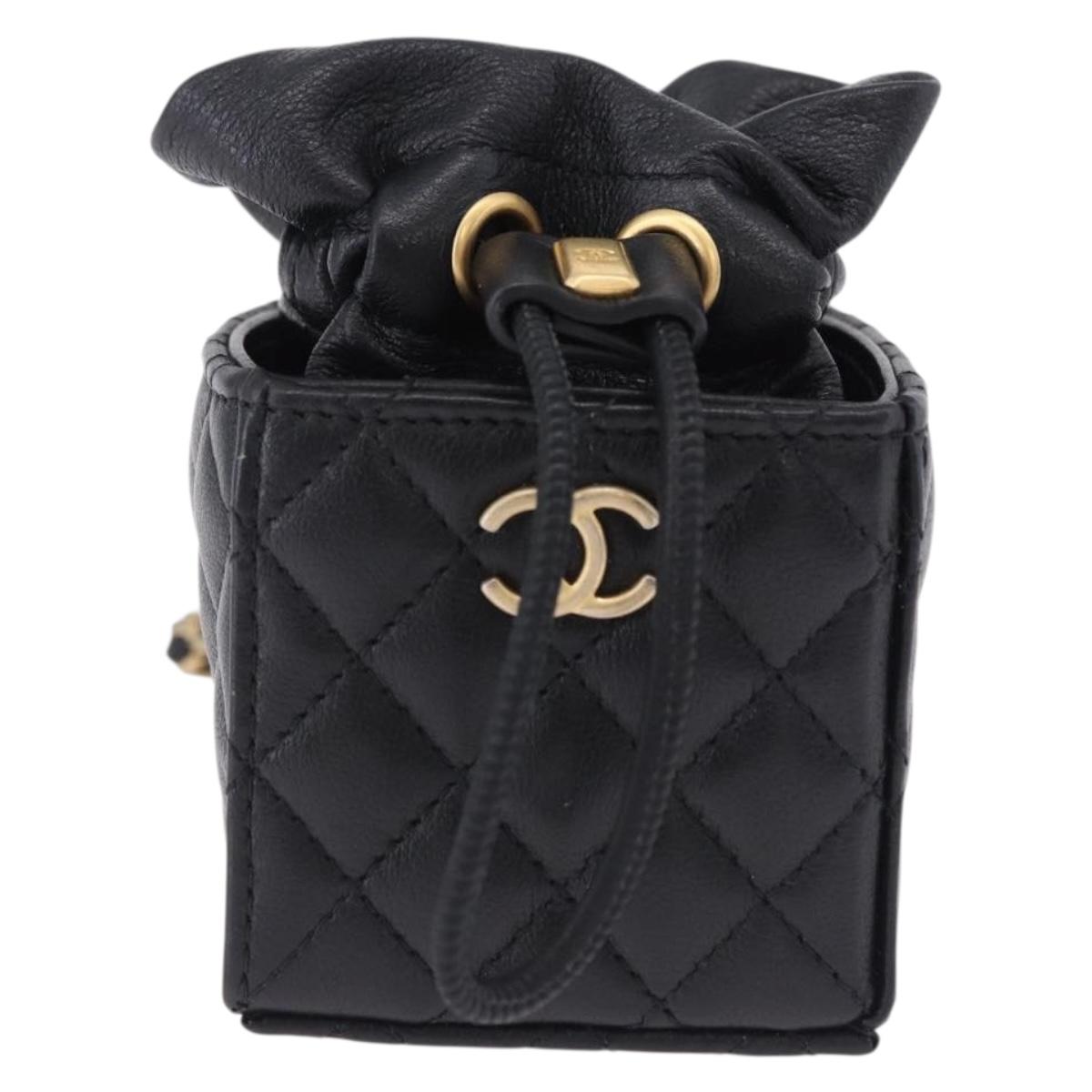 CHANEL Matelasse Chain Shoulder Pouch Lamb Skin Black Gold Tone CC Auth 196470M