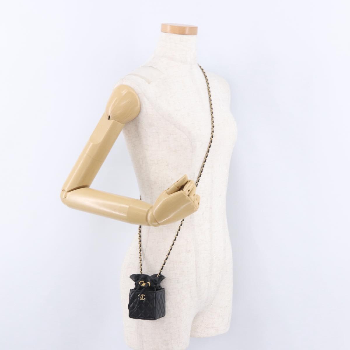 CHANEL Matelasse Chain Shoulder Pouch Lamb Skin Black Gold Tone CC Auth 196470M