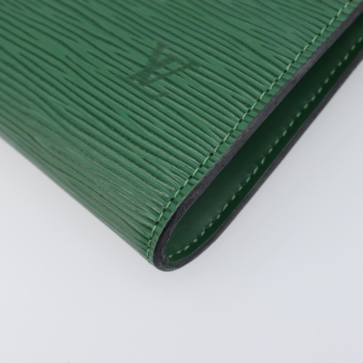 LOUIS VUITTON Epi Pochette Accessoires Pouch Green M52984 LV Auth 196982A