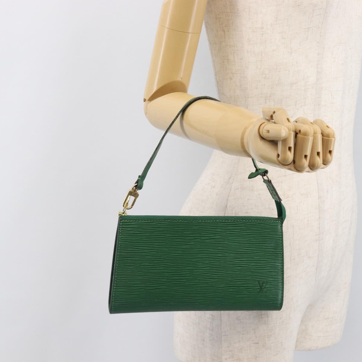 LOUIS VUITTON Epi Pochette Accessoires Pouch Green M52984 LV Auth 196982A
