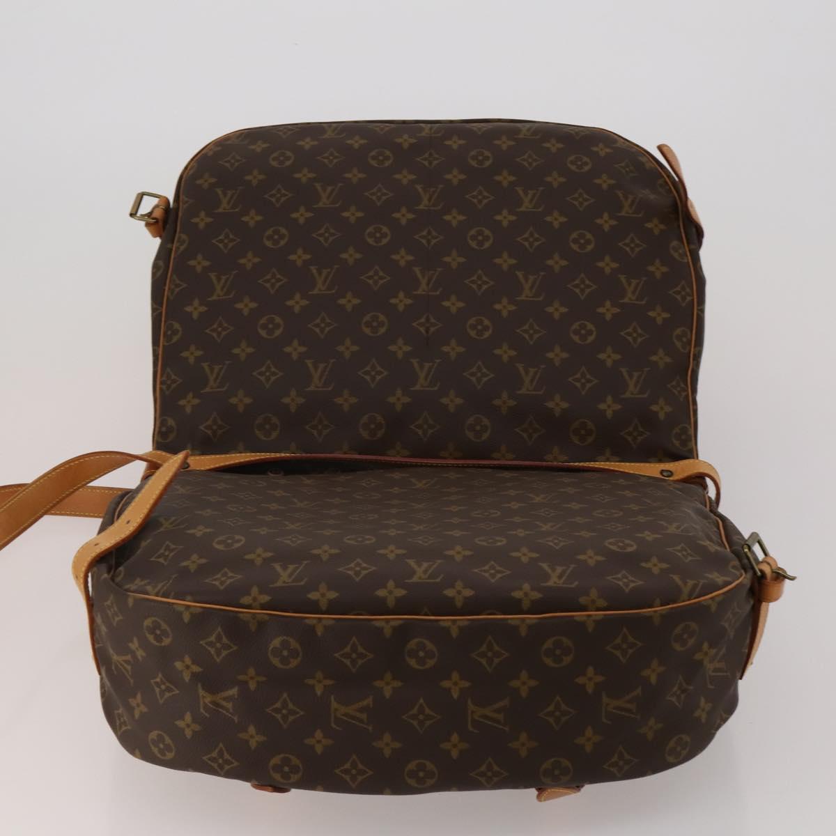 LOUIS VUITTON Monogram Saumur 43 Shoulder Bag M42252 LV Auth 197008