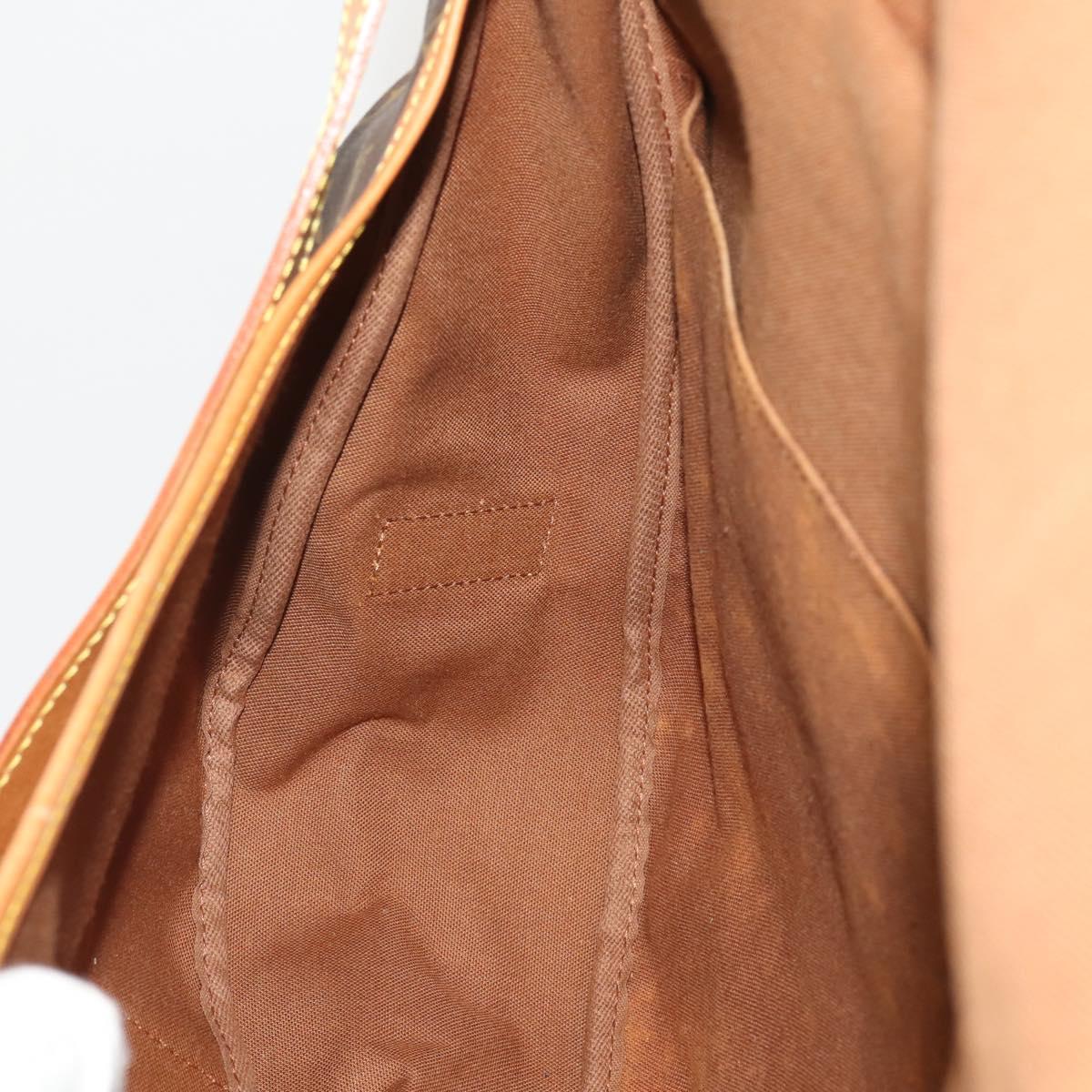 LOUIS VUITTON Monogram Saumur 43 Shoulder Bag M42252 LV Auth 197008