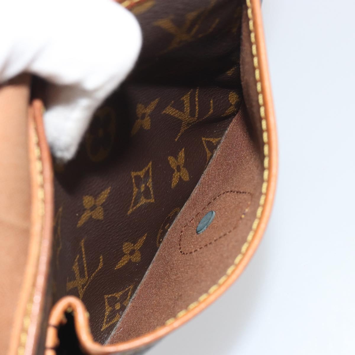 LOUIS VUITTON Monogram Gibeciere MM Shoulder Bag M42247 LV Auth 197052