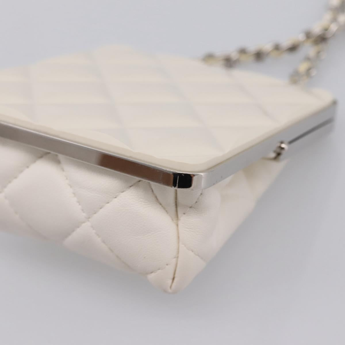 CHANEL Matelasse Chain Shoulder Pouch Lamb Skin White Silver CC Auth 197151M