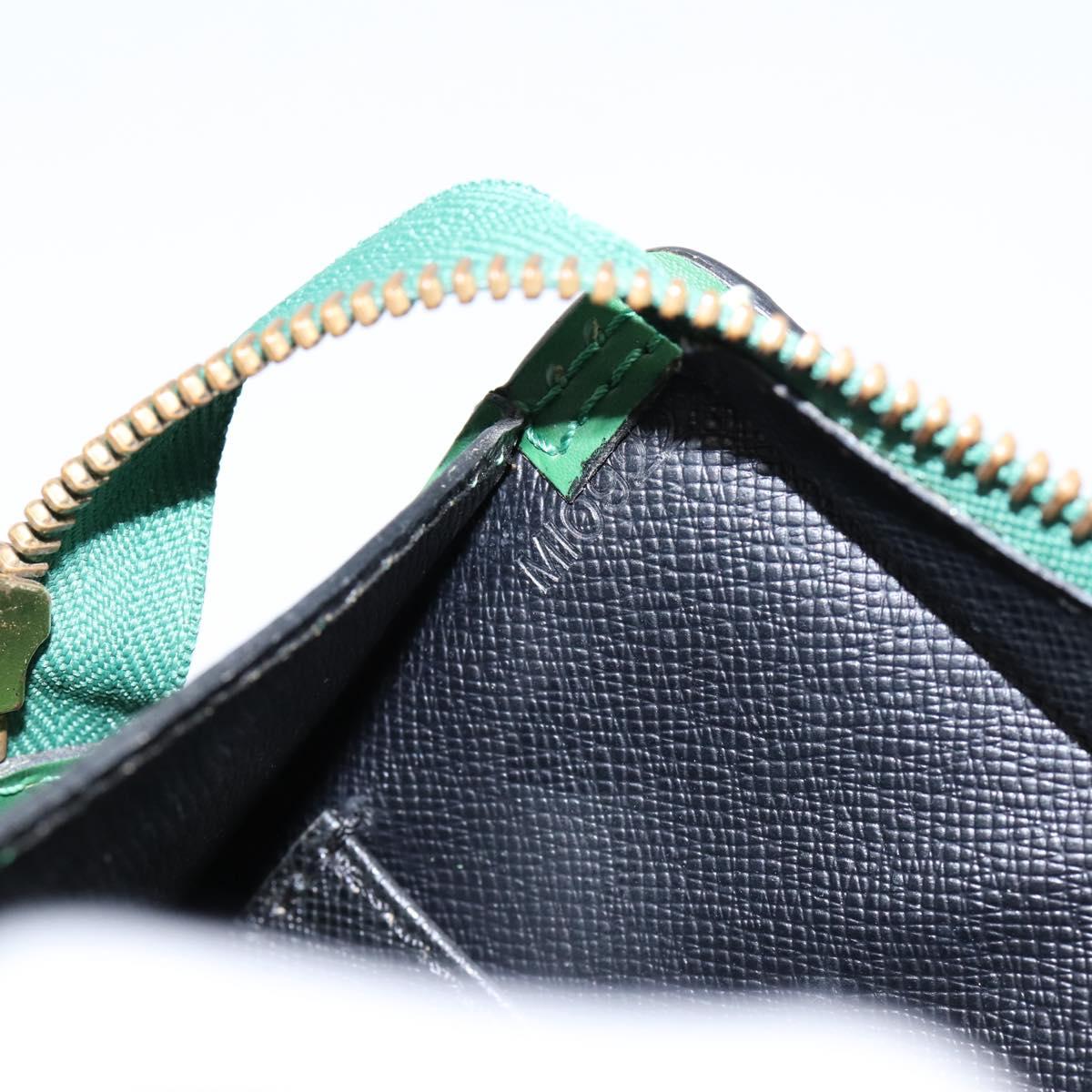 LOUIS VUITTON Epi Sac Triangle Hand Bag Green M52094 LV Auth 197179